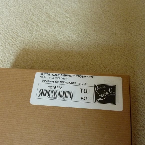 CHRISTIAN LOUBOUTIN 'Kios' Empire Spiked Card Case - Picture 7 of 12